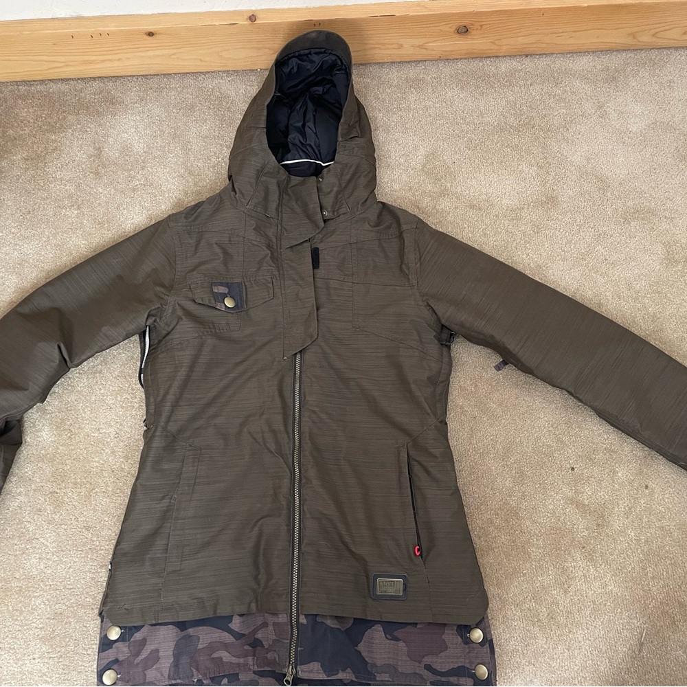 686 Women's Olive Ski Jacket